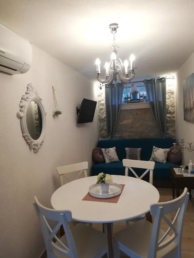 Charming Apartment Piccolo Paradiso Vlašići